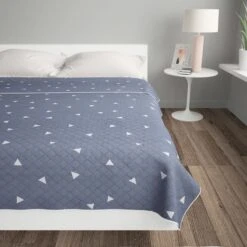Courtepointe Bleu Foncé 220x240 Cm Tissu Matelassé à Ultrasons -TODAY || DODO || Vision Soldes Boutique courtepointe bleu fonce 220x240 cm tissu matelasse a ultrasons 8719883686660 587468